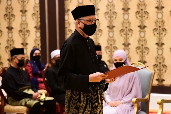 Tân Thủ tướng Malaysia nhậm chức giữa dịch bệnh căng thẳng