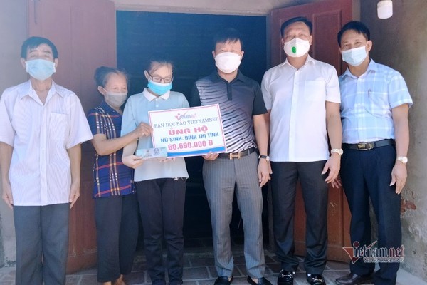 Nữ sinh nghèo đạt hơn 28 điểm khối B ở Hà Tĩnh được hỗ trợ hơn 300 triệu