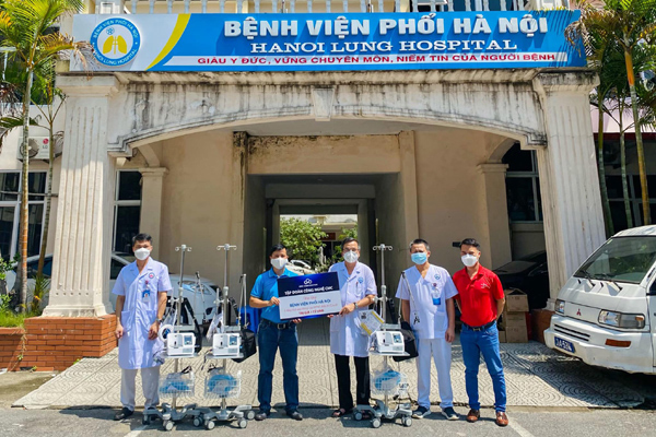 CMC dành 22 tỷ đồng tiếp sức ngành y và người dân chống dịch