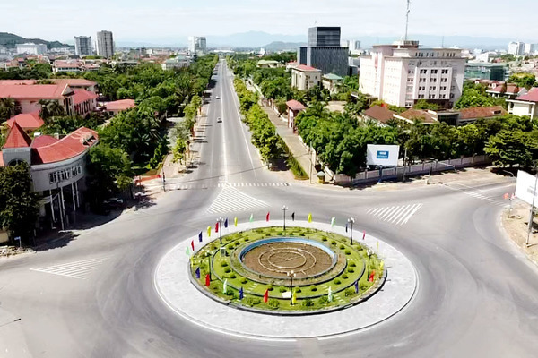 Công an Nghệ An kích hoạt 70 tổ chốt kiểm soát TP Vinh 'ai ở đâu ở yên đó'