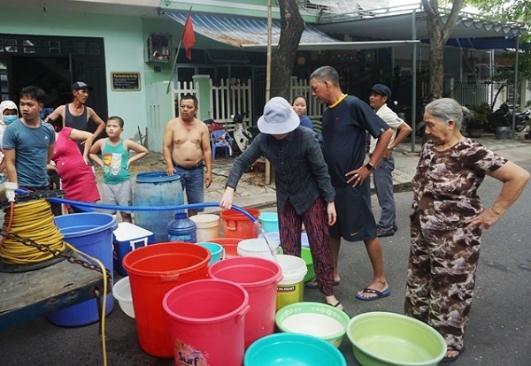 Hộ nghèo, cận nghèo ở Đà Nẵng được giảm tiền nước sinh hoạt