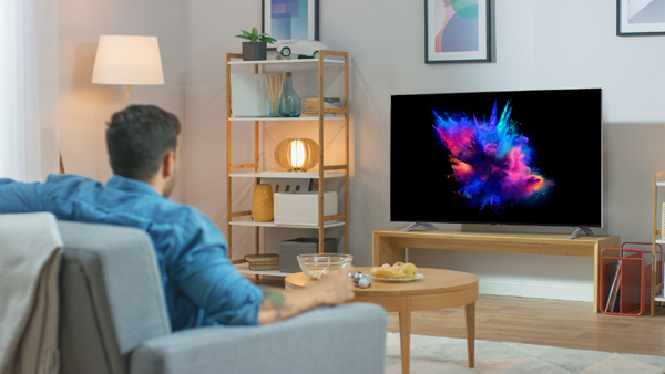 Một chiếc TV LCD thông thường khó mà bắt mắt, đã tai như LG QNED MiniLED