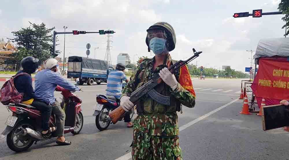 TP.HCM: Nhiều trường hợp ra đường bị xử lý nghiêm trong ngày 23/8