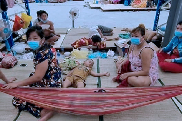 Bình Dương thay giám đốc Trung tâm y tế, trung chuyển 17 ngàn F0