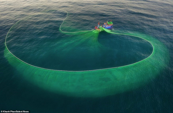 Enchanting fishing moments in central Vietnam