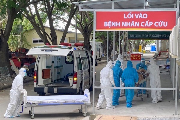 BV Bạch Mai điều thêm 2 chuyên gia đầu ngành chi viện TP.HCM