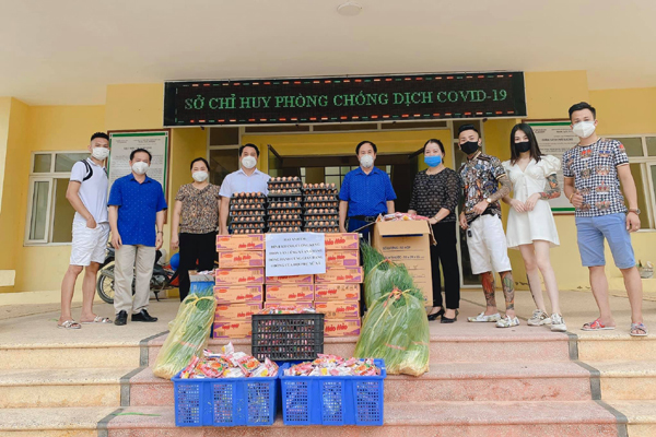 Tiktoker Cường Keng về quê nhà đang giãn cách cứu trợ lương thực