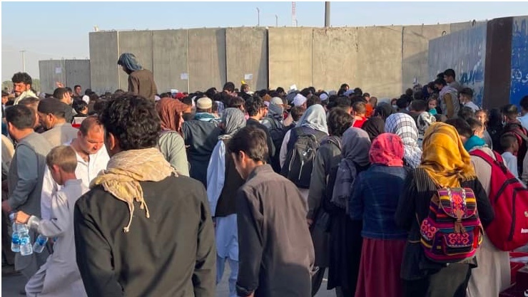 Nhiều nước cảnh báo sân bay Kabul có thể bị khủng bố