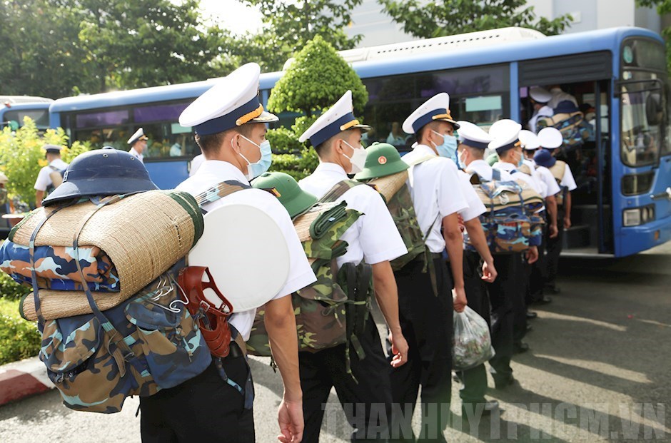 Quân y hải quân chi viện cho TP.HCM và các tỉnh phía Nam chống dịch