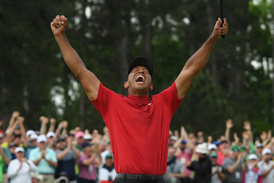 Ngày Tiger Woods thay đổi thế giới golf