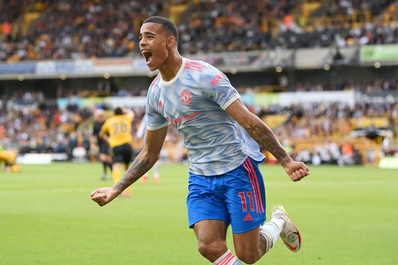 Kết quả bóng đá hôm nay 30/8: MU thắng nhọc, Messi đạp cỏ Ligue 1