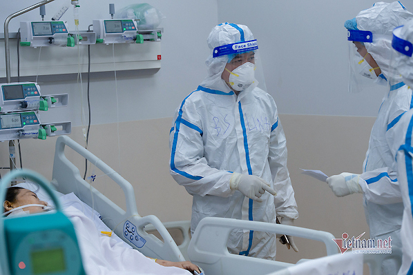Should private hospitals be allowed to provide treatment to Covid-19 patients?