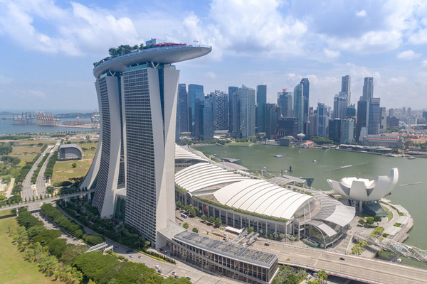 Kinh nghiệm ‘hóa rồng’ từ phép màu Singapore