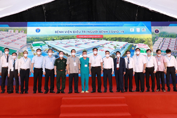 Techcombank chi viện 100 tỷ đồng xây bệnh viện dã chiến điều trị Covid-19 ở Hà Nội
