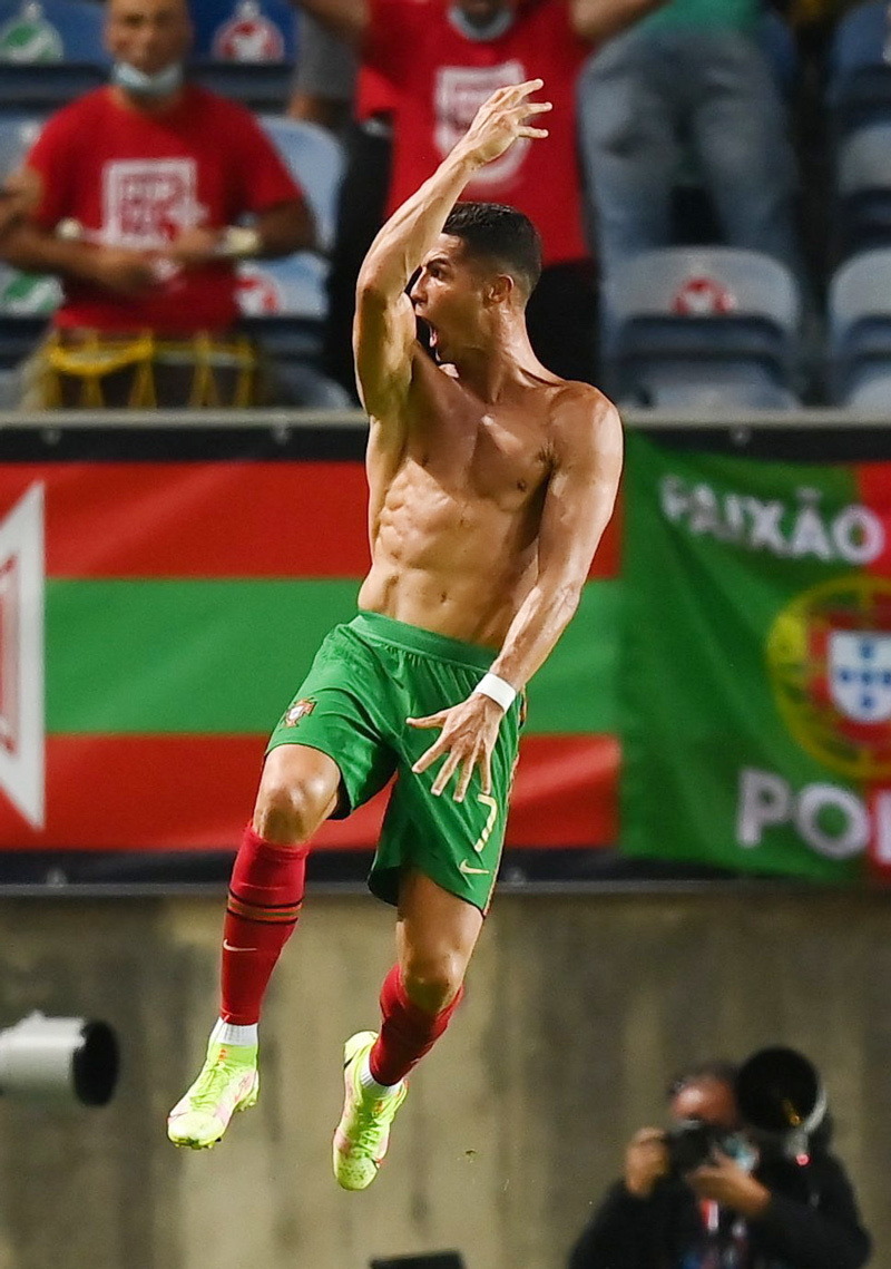 Ronaldo ghi bàn, Bồ Đào Nha thắng đậm nhà vô địch châu Á - Đài Phát Thanh  và Truyền Hình Lạng Sơn