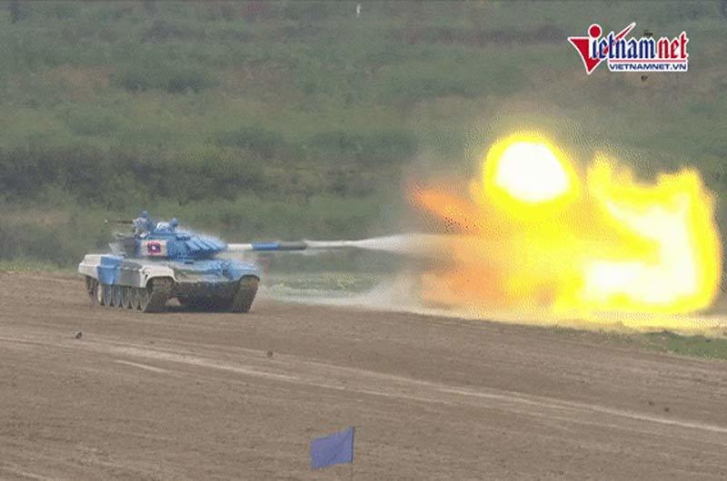 Tank Biathlon 2021: Xe tăng Lào bất ngờ lọt vào chung kết bảng 2