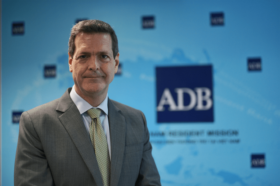 Solidarity – bright spot in Vietnam’s fight against Covid-19 pandemic: ADB Country Director