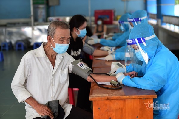 Hà Nội bổ sung 3 nhóm đối tượng ưu tiên tiêm vắc xin Pfizer