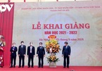 Vietnamese students begin new school year in person, online