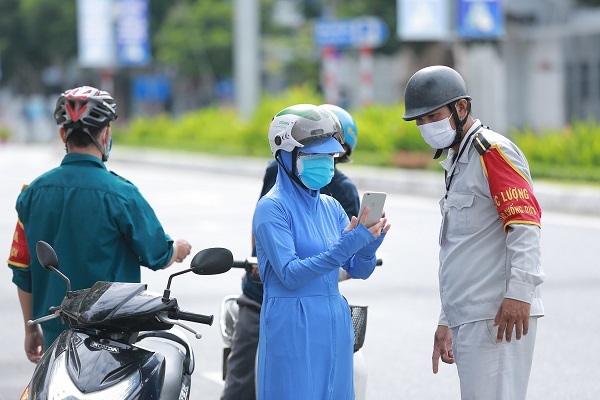 Đà Nẵng trong ngày đầu nới lỏng, chuyển trạng thái chống dịch mới