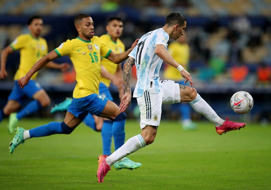 Lịch thi đấu vòng loại World Cup hôm nay 5/9: Siêu kinh điển Brazil vs Argentina
