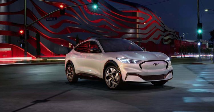 10 mẫu ô tô điện tốt nhất năm 2021