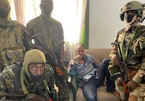 Quân đội Guinea bất ngờ đảo chính, bắt tổng thống, giải tán chính phủ