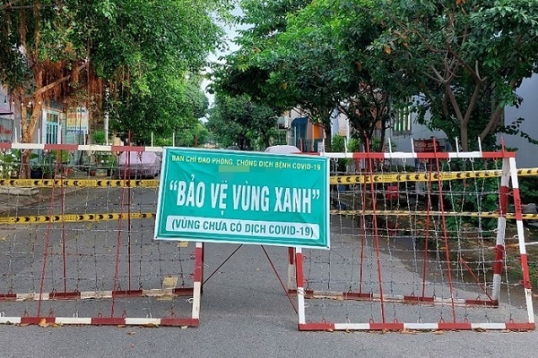 Bình Dương cho người dân ‘vùng xanh’ ra đường nếu đã tiêm vắc xin