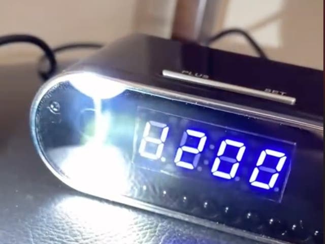 Hacker nổi tiếng chỉ cách phát hiện camera quay lén ở khách sạn