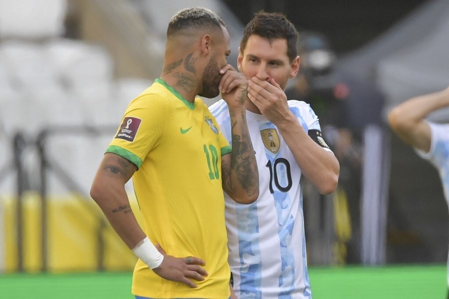 Messi và đồng đội bức xúc vì hoãn đại chiến Argentina đấu Brazil