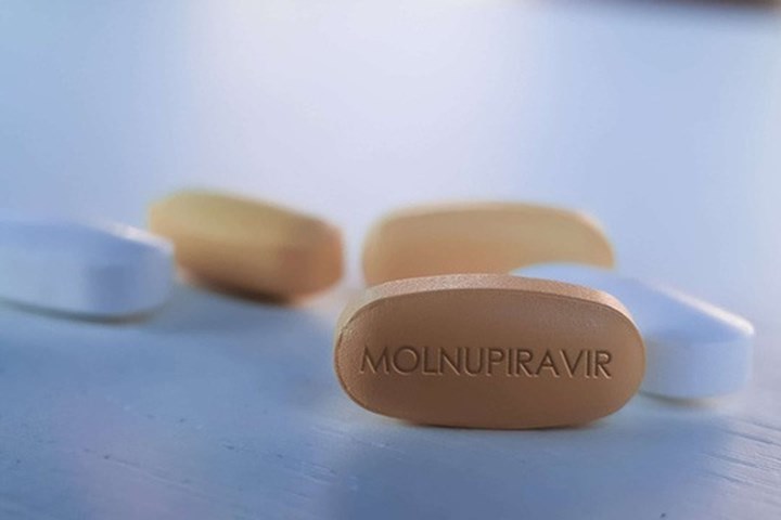 Bộ Y tế thắt chặt việc nhập nguyên liệu làm thuốc điều trị Covid-19