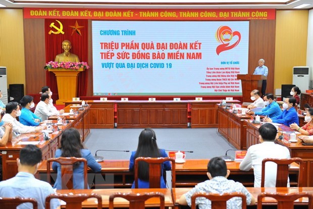 Đưa 1 triệu phần quà Đại đoàn kết đến tay đồng bào miền Nam nhanh nhất