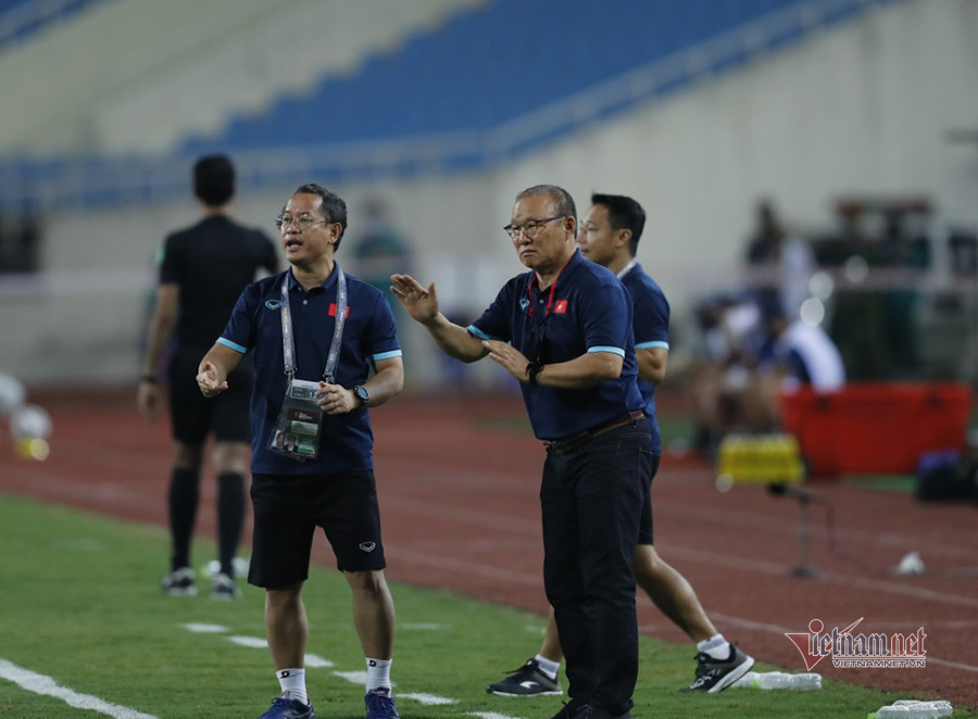 HLV Park Hang Seo lần đầu thua ở Mỹ Đình, tuyển Việt Nam xả trại