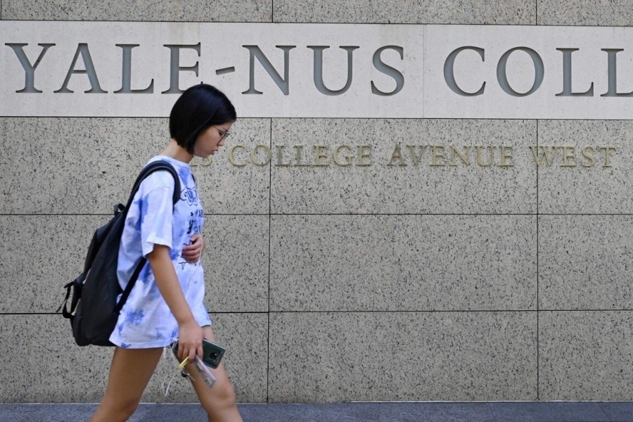 Sinh viên sốc khi trường đại học danh tiếng của Singapore tuyên bố đóng cửa