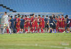 Tuyển thủ Việt Nam không về nhà, luyện công chờ đấu Trung Quốc