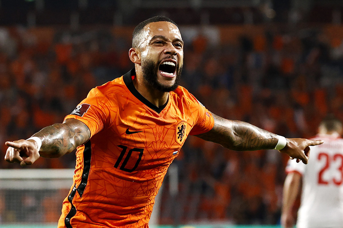 Memphis Depay: Từ 'hàng thải' MU đến siêu anh hùng