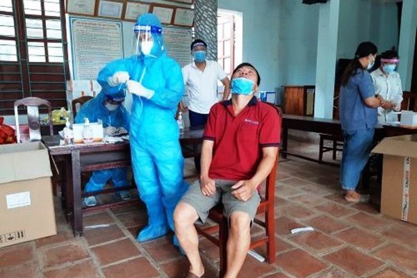 Thêm 42 ca Covid-19, 15.000 học sinh ở Thanh Hóa dừng đến trường