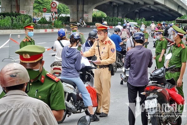 Từ chuyện ‘khó, chưa có tiền lệ’ đến tinh thần ‘cầu thị’ ở Thủ đô