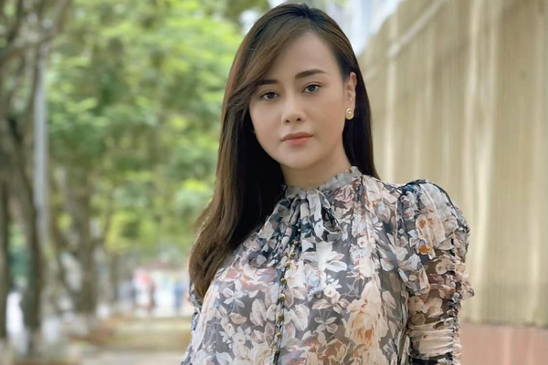 Phương Oanh từ 'vịt hóa thiên nga' trong 'Hương vị tình thân'