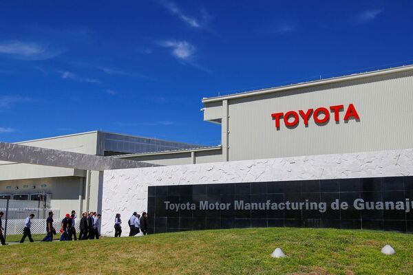Toyota chi 13,5 tỷ USD để sản xuất pin xe điện vào năm 2030