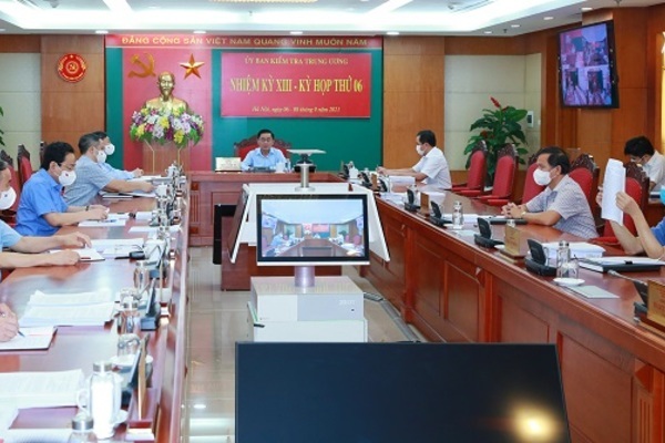 Chánh án và 2 Phó Chánh án tòa Quảng Ninh bị kỷ luật vì giảm án cho Phan Sào Nam