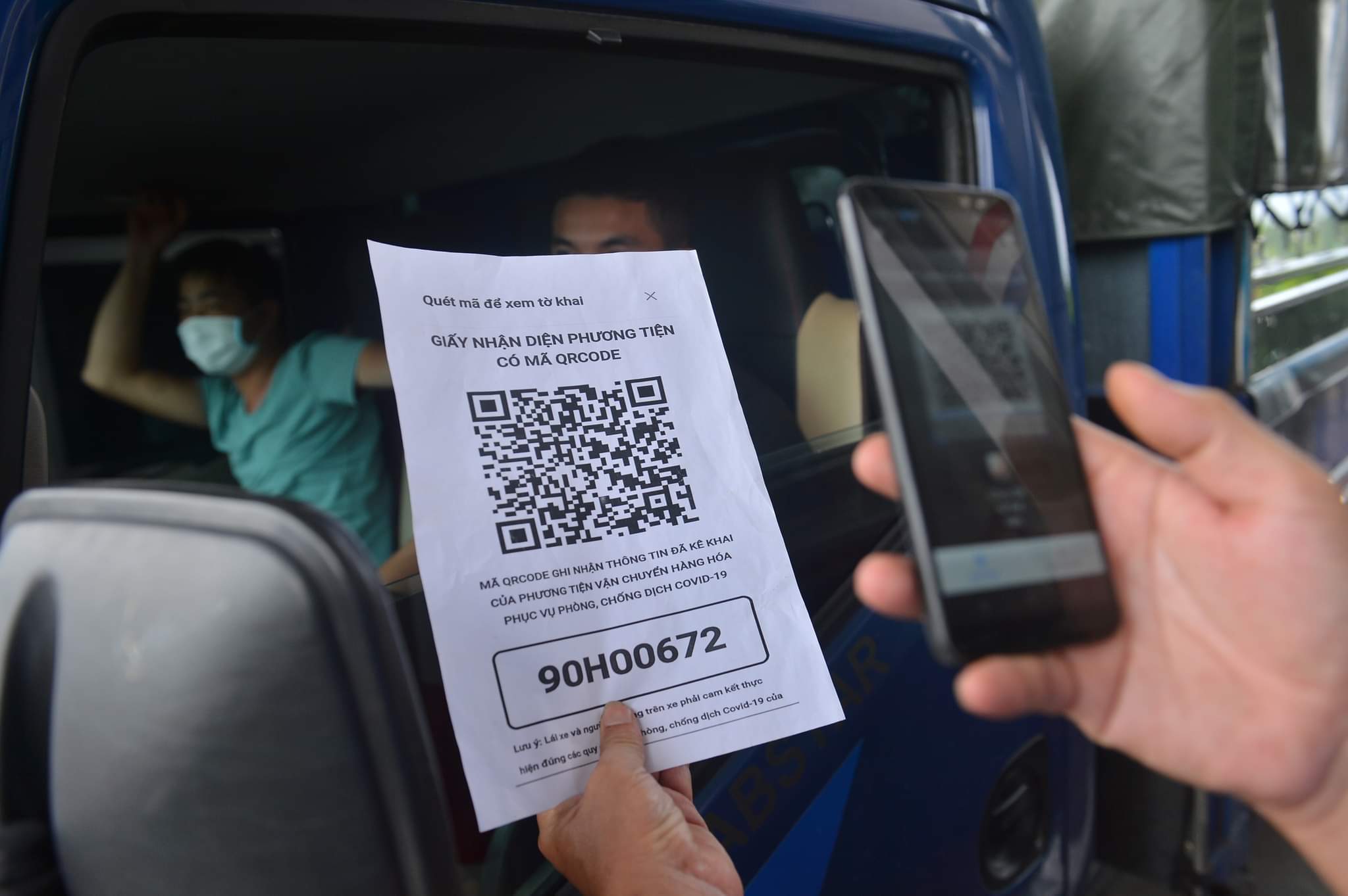 Tăng cường lực lượng kiểm tra phương tiện tại cửa ngõ Thủ đô