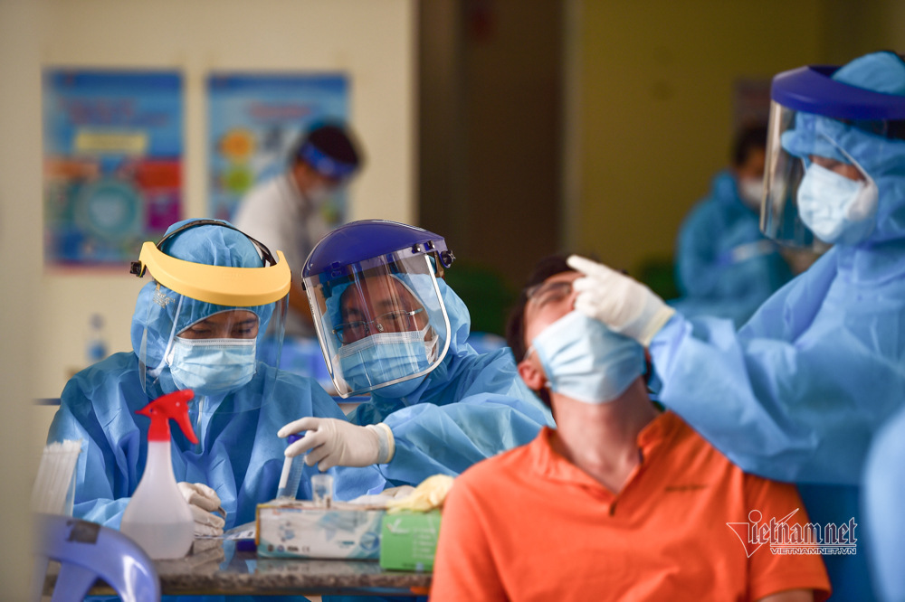 7 solutions proposed to fight pandemic in HCM City after September 15