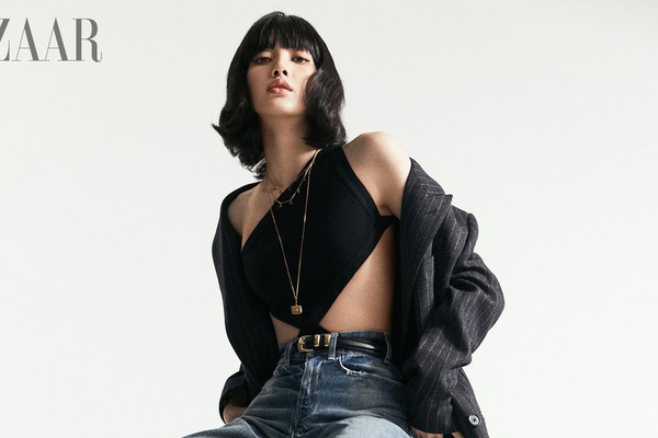 Lisa BLACKPINK gợi cảm trên tạp chí thời trang Mỹ