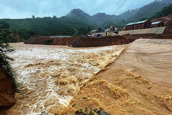 Bão Côn Sơn gây mưa lớn, nhiều vùng núi ở Quảng Nam bị cô lập