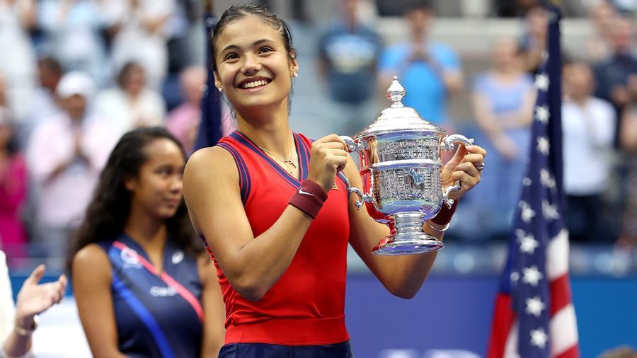 Emma Raducanu viết lại lịch sử tennis với chức vô địch US Open