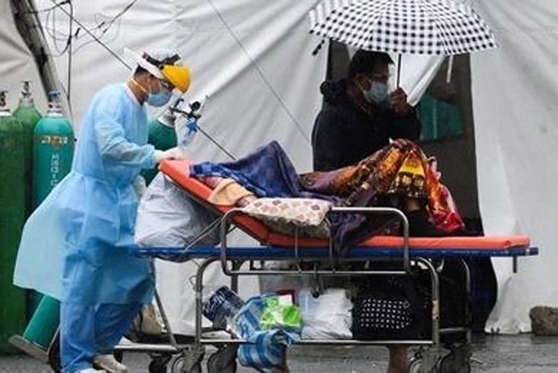 Philippines và Malaysia 'sa lầy' vào Covid-19, Anh báo động ca nhập viện