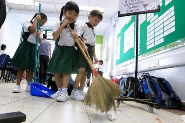 Thói quen dọn dẹp của học sinh Nhật Bản