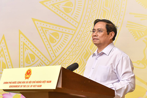 Thủ tướng Phạm Minh Chính phát động Chương trình "Sóng và máy tính cho em"