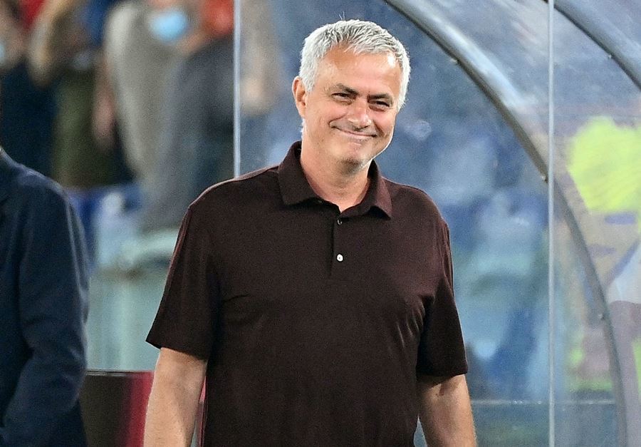 Roma thắng kịch tính trận đấu đặc biệt của ông thầy Mourinho